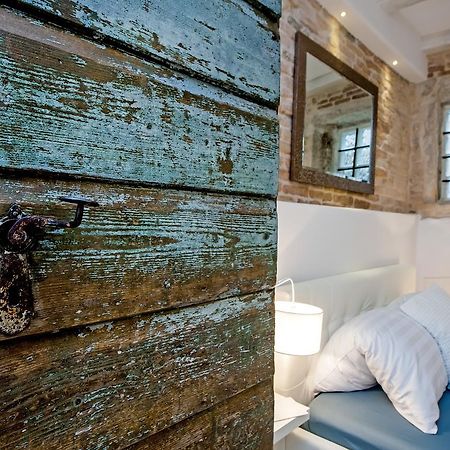 Luna Rooms And Studios Rovinj Exterior foto