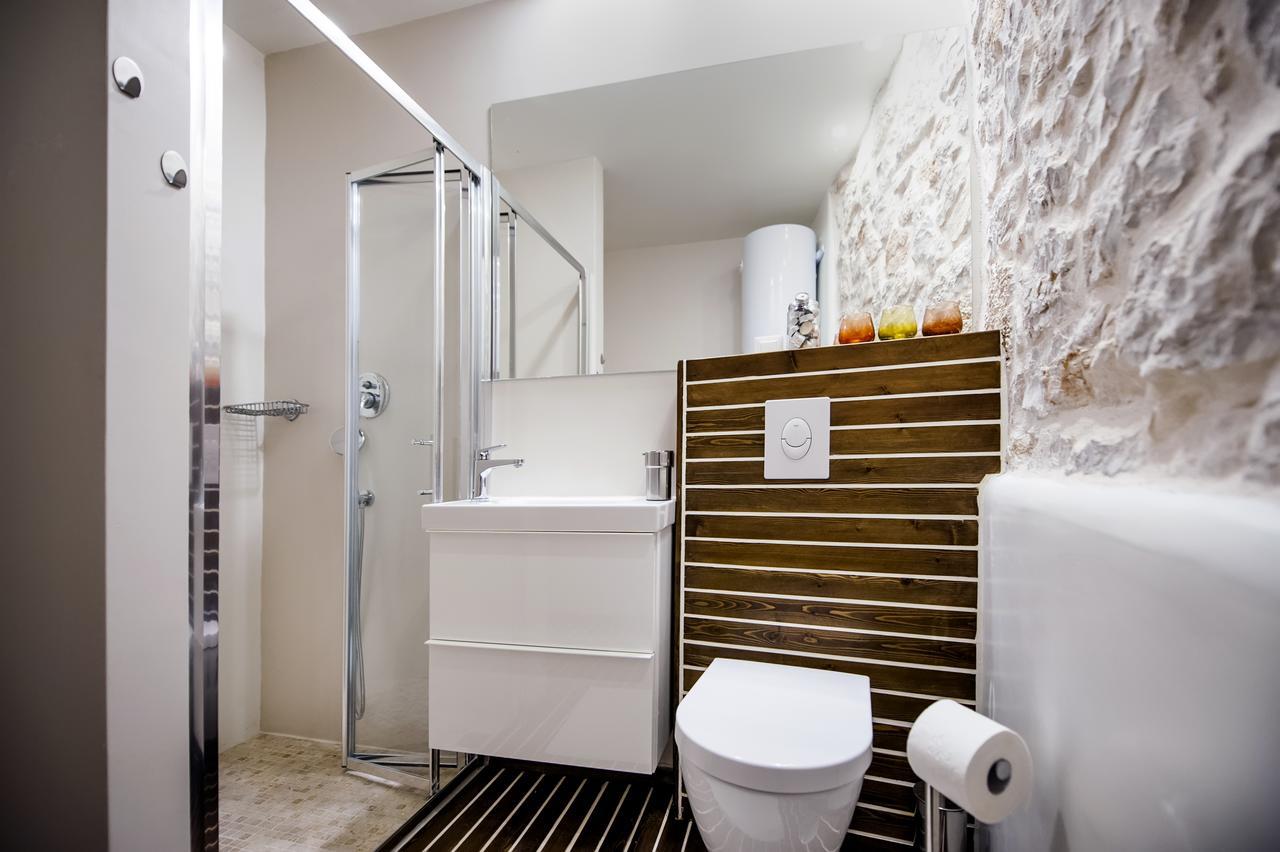 Luna Rooms And Studios Rovinj Exterior foto