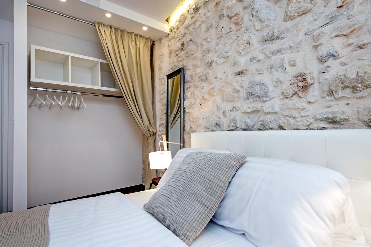 Luna Rooms And Studios Rovinj Exterior foto