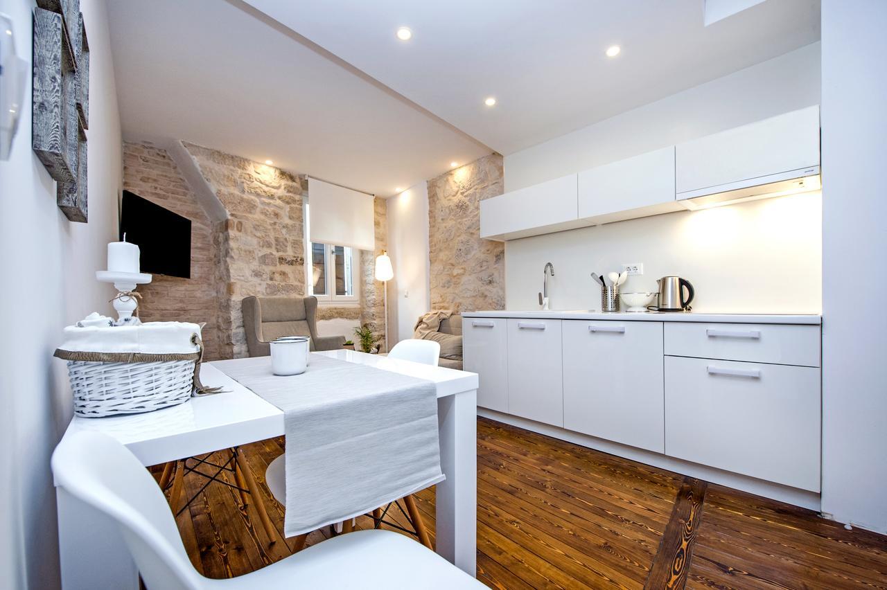 Luna Rooms And Studios Rovinj Exterior foto